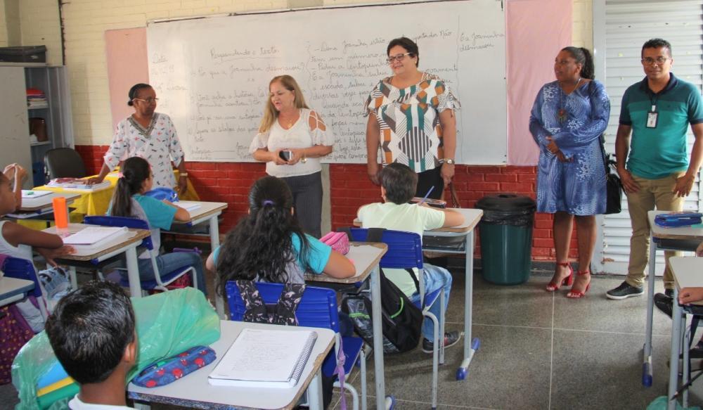 Volta às aulas da rede pública municipal recebe cerca de 25 mil alunos