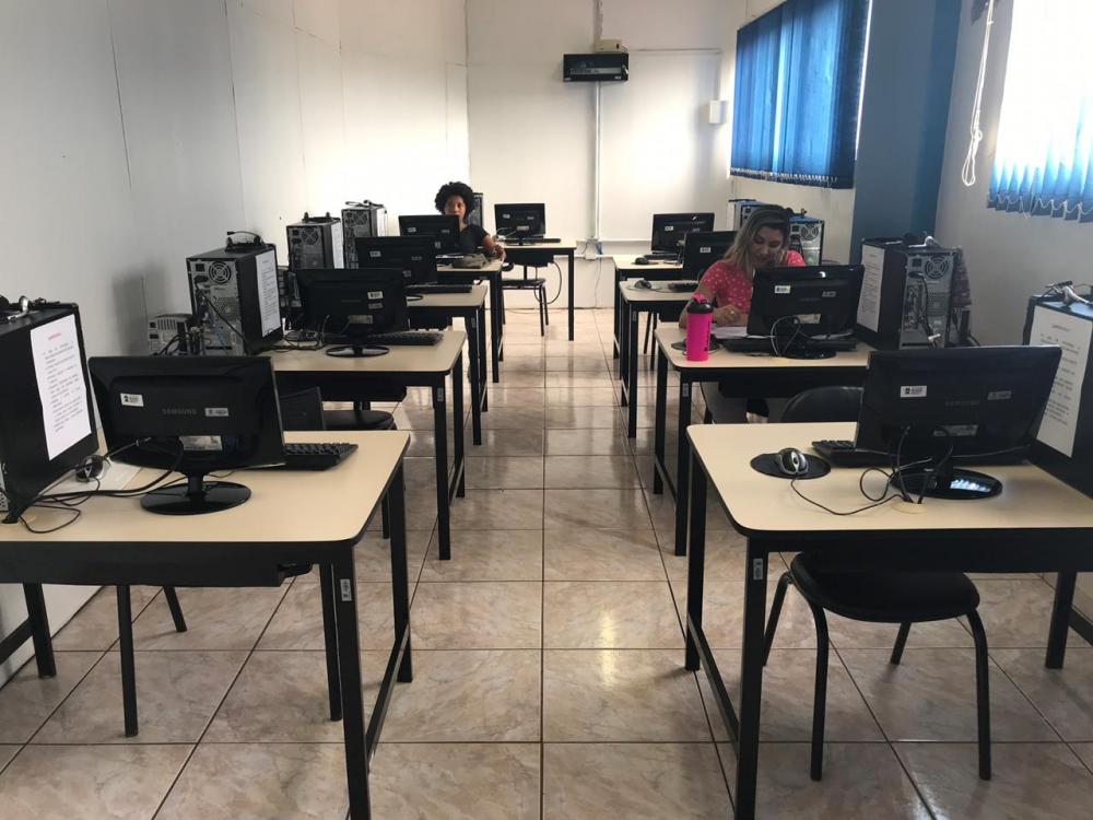 Biblioteca municipal inaugura nova sala de estudos Biblioteca municipal inaugura nova sala de estudos