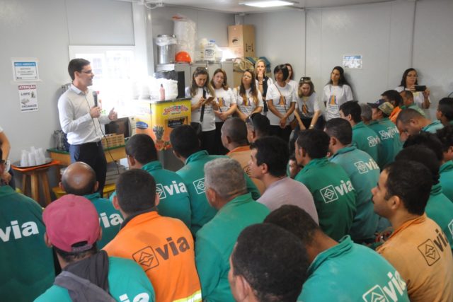 Família, amor e um dia mais suave no canteiro de obras Família, amor e um dia mais suave no canteiro de obras