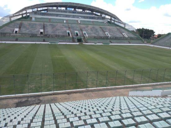 Por irregularidade, Gama perde os pontos e é eliminado da Copa Legends; Flamengo e Fluminense passam