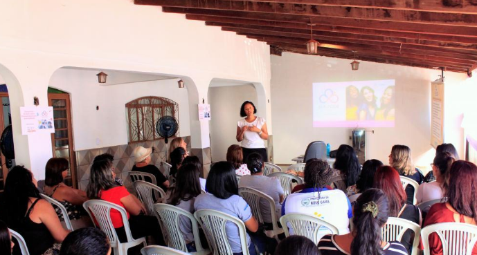 Palestra para a profissionalização feminina