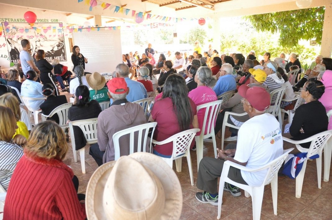 Carteira do Idoso viabiliza até 50% de descontos em passagens interestaduais