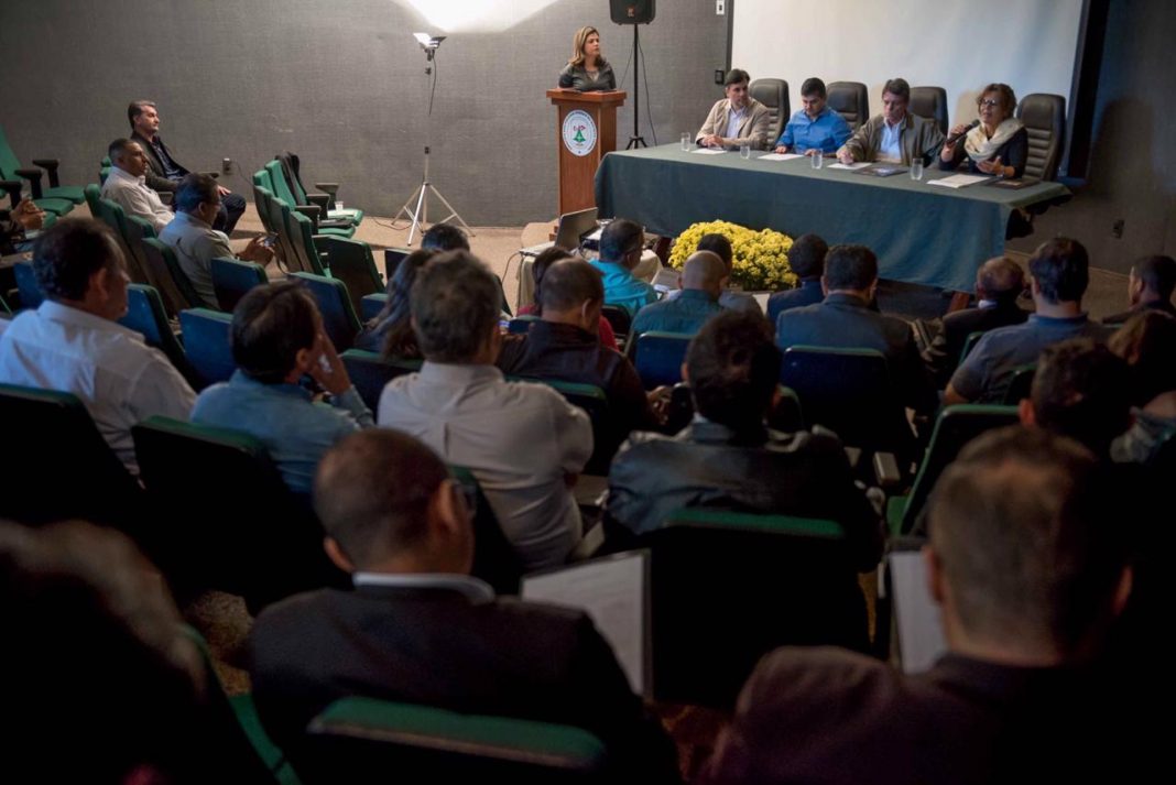 Workshop sobre política capacita futuros candidatos em Brasília