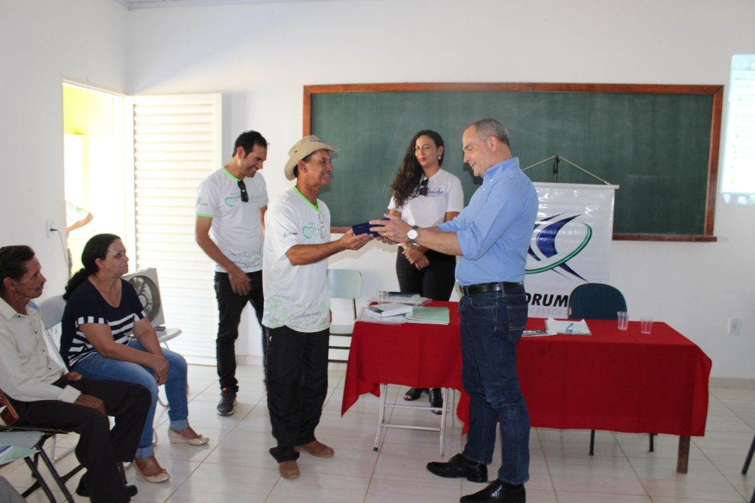 Produtores do Mãos Produtivas de Pontezinha recebem o presidente da Corumbá Concessões Produtores do Mãos Produtivas de Pontezinha recebem o presidente da Corumbá Concessões