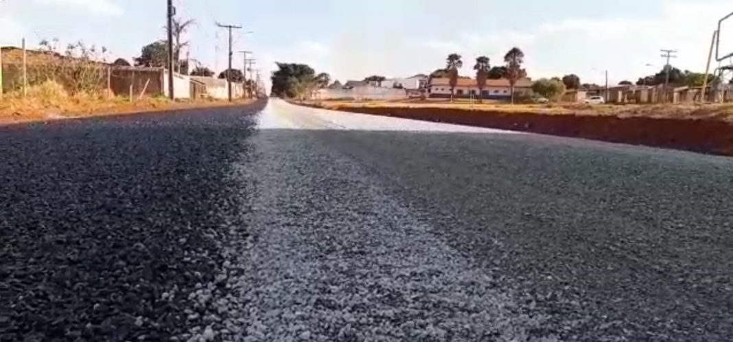 Jardim Guaíra recebe obras de pavimentação asfáltica