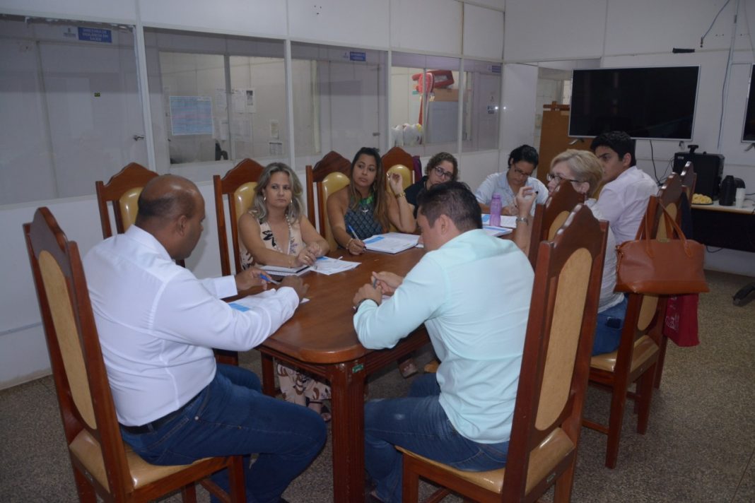 Secretaria Municipal de Saúde define fluxo de encaminhamento das gestantes de alto risco Secretaria Municipal de Saúde define fluxo de encaminhamento das gestantes de alto risco