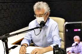 “É para a proteção de vocês”, garante Caiado sobre uso obrigatório de máscara