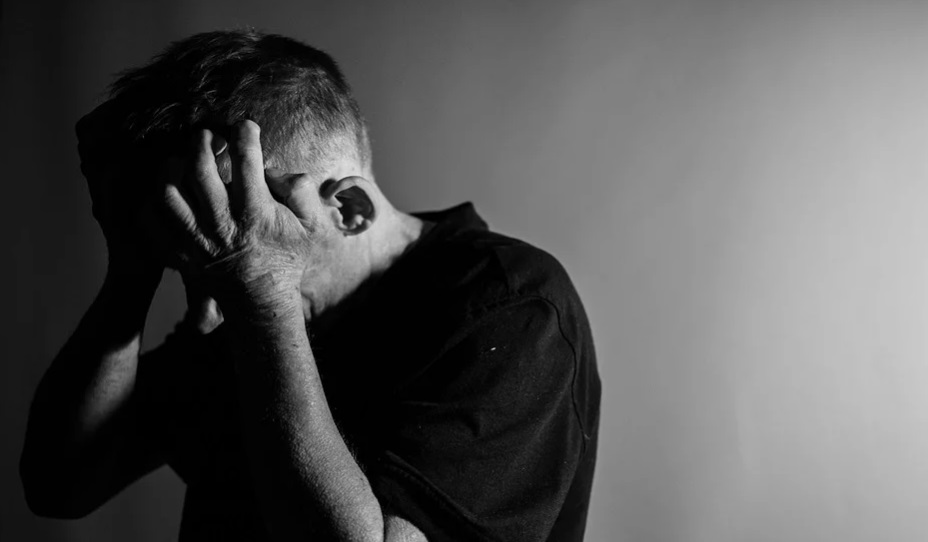 Saúde mental: entidades oferecem atendimentos de voluntários pela internet