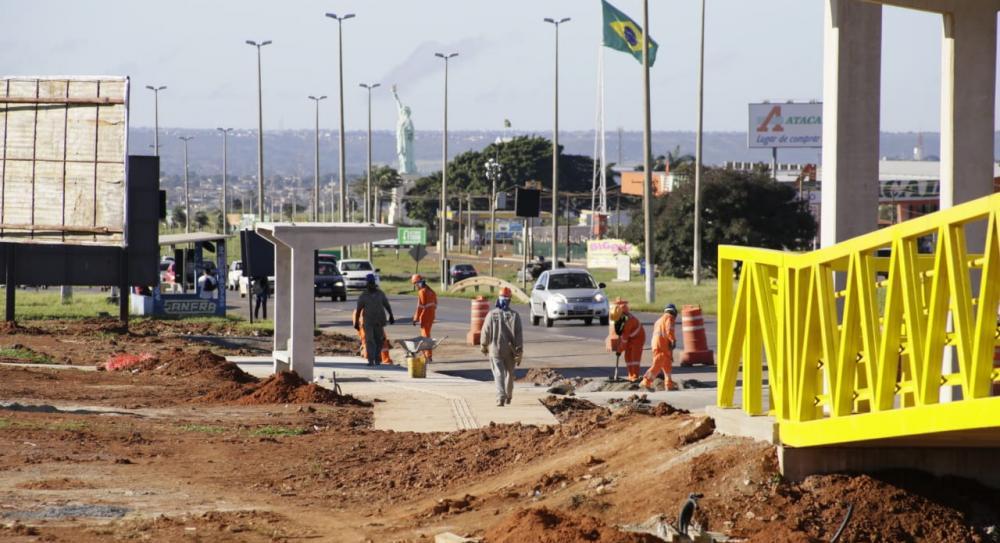INVEPAR finaliza construção de parada de ônibus no trecho da passarela que liga etapa E e Ipanema
