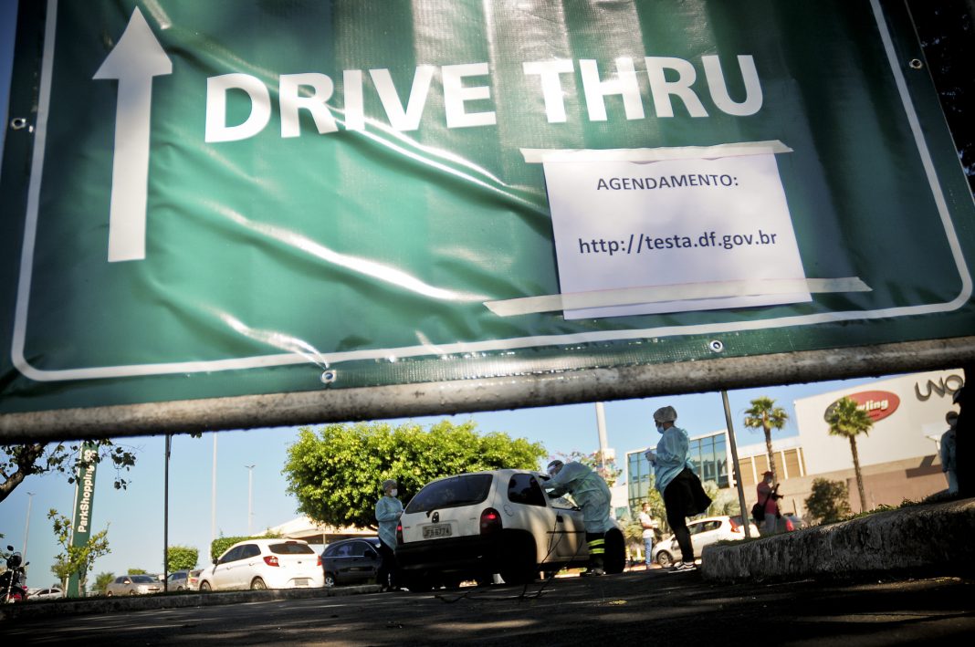 Testagem em massa já fez 111,4 mil exames para Covid-19