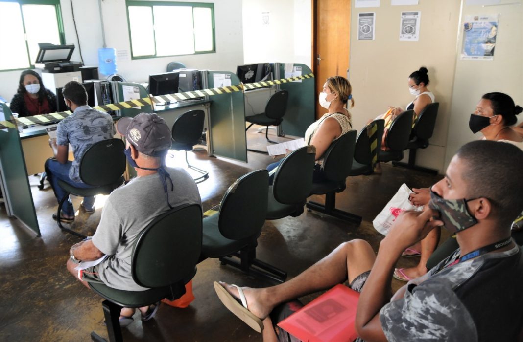 Agências do Trabalhador oferecem empregos sem exigência de escolaridade