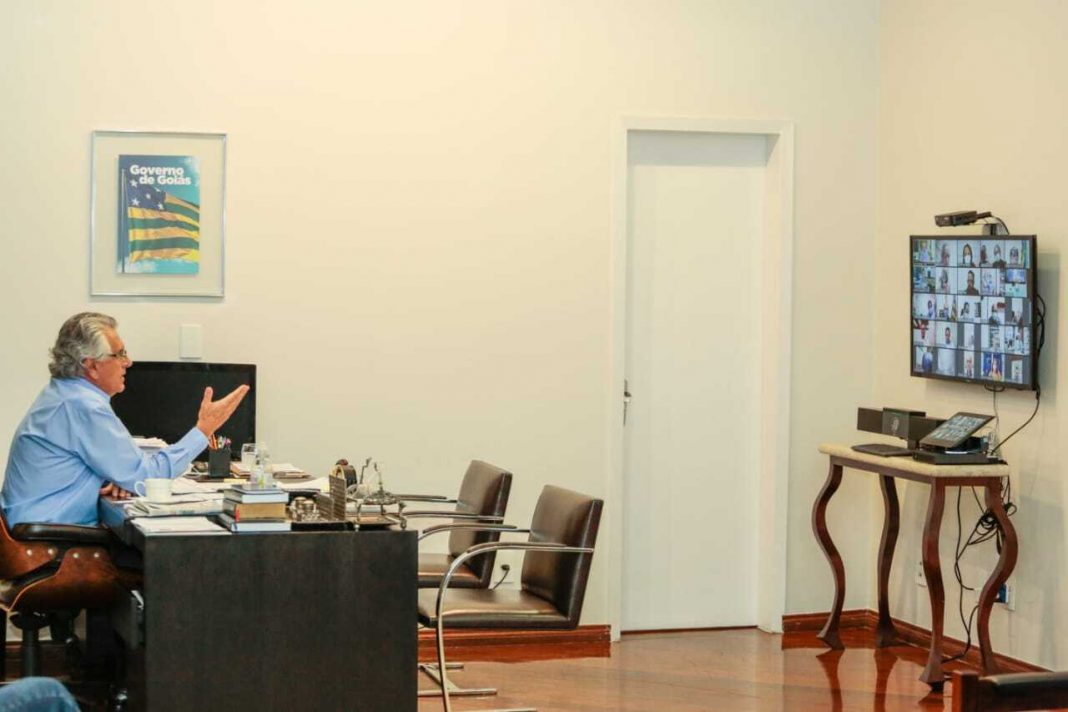 Decisões compartilhadas: Caiado e prefeitos debatem ações de combate à Covid-19 Decisões compartilhadas: Caiado e prefeitos debatem ações de combate à Covid-19