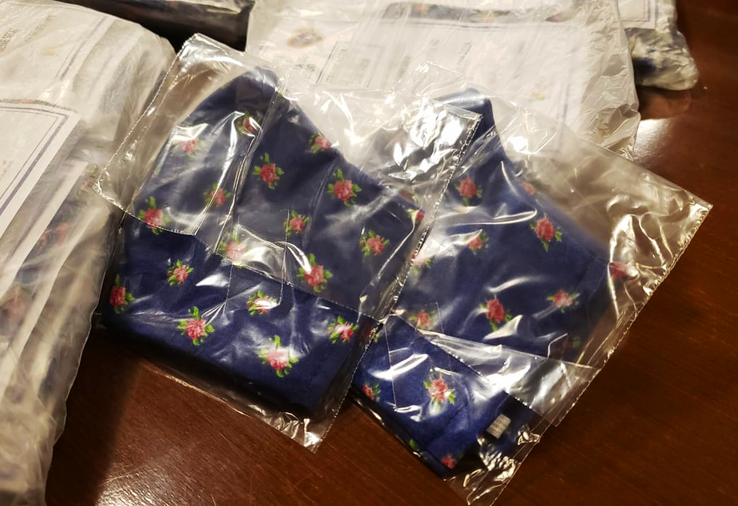 Voluntários doam mil máscaras para a Secretaria de Saúde