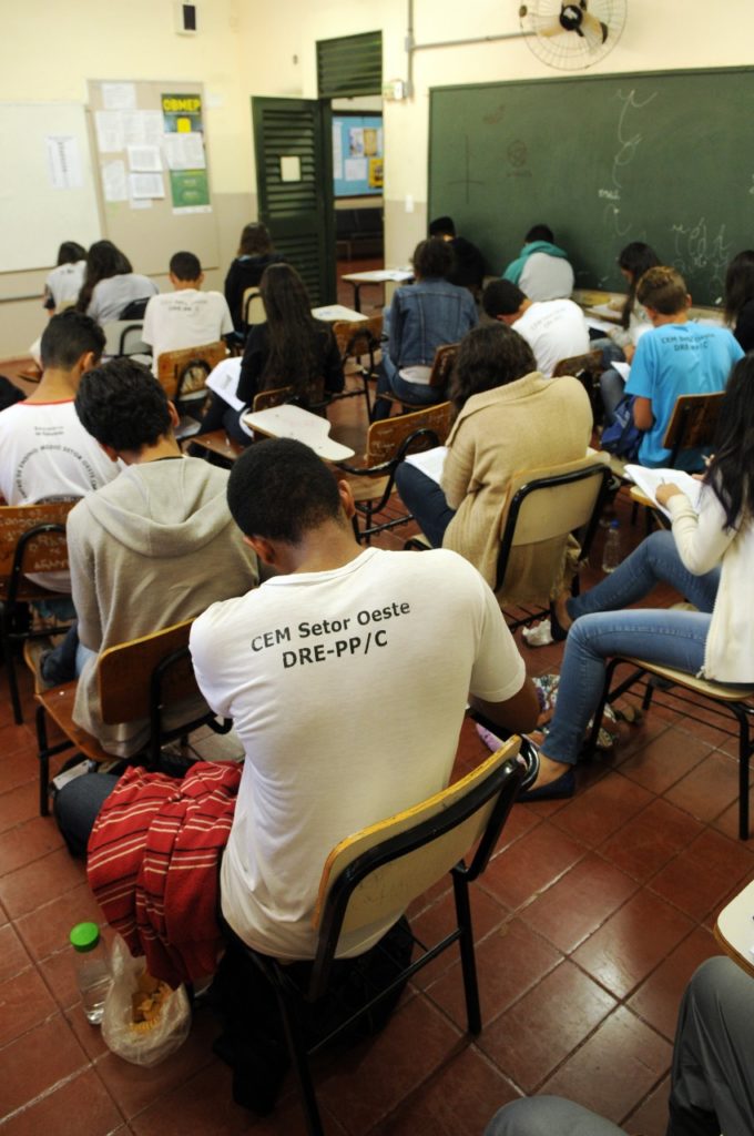Aprova+ oferece três mil vagas de curso preparatório para o Enem Aprova+ oferece três mil vagas de curso preparatório para o Enem