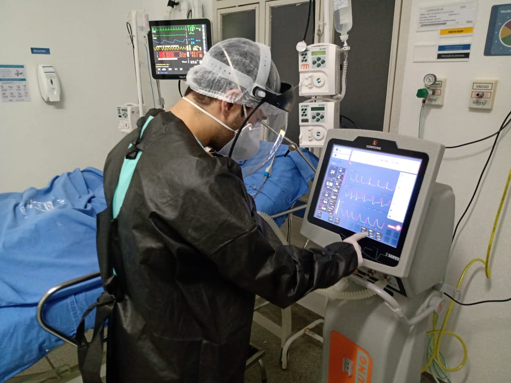 Governo terá 600 leitos de UTI até final de julho em Goiás