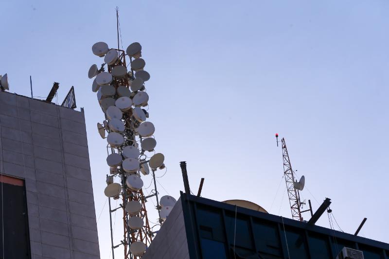 Sancionada a lei que regulamenta instalação de antenas de telefonia no DF Sancionada a lei que regulamenta instalação de antenas de telefonia no DF