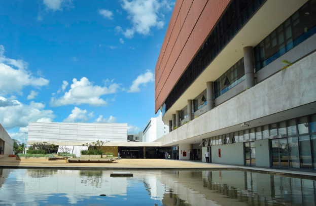 CLDF exclui ex-deputados do plano de saúde e autoriza ajuda ao SUS CLDF exclui ex-deputados do plano de saúde e autoriza ajuda ao SUS