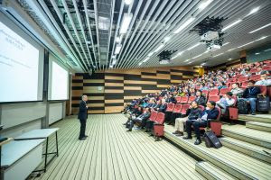 Sim, é virtual, mas parece (muito) um evento presencial Sim, é virtual, mas parece (muito) um evento presencial