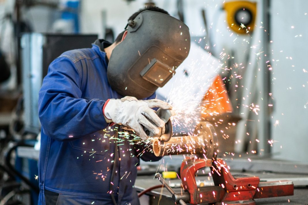Goiás registra 7.716 novas vagas de trabalho em agosto Goiás registra 7.716 novas vagas de trabalho em agosto