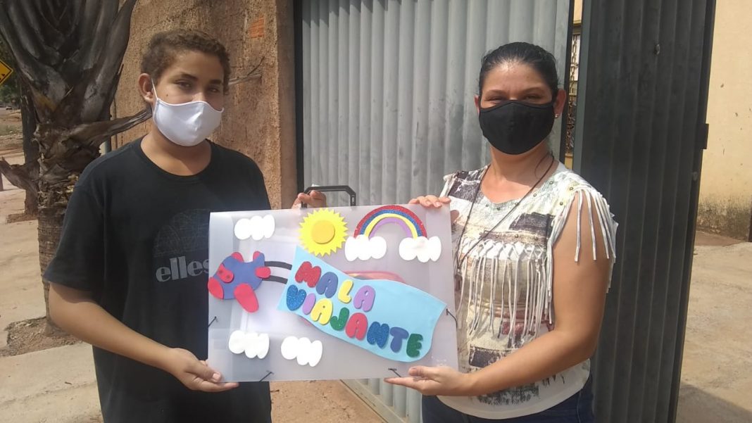 Mala Viajante incentiva alunos nas atividades escolares