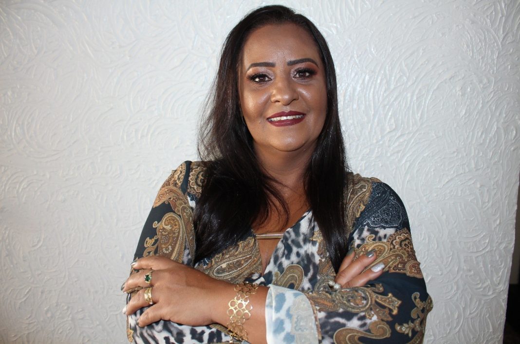 Andreia Rodrigues candidata a vereadora do município do Novo Gama.