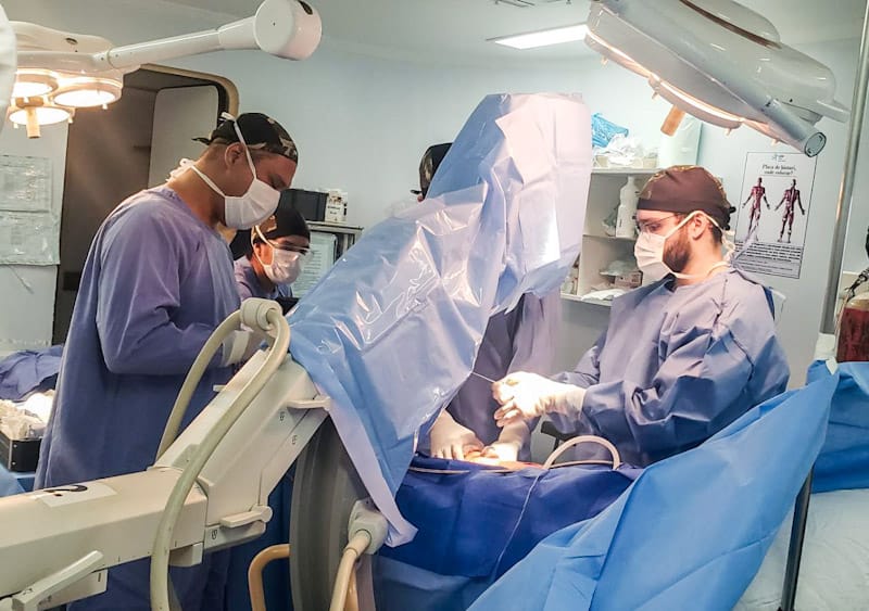HRT realiza 14 cirurgias ortopédicas no primeiro dia de força tarefa