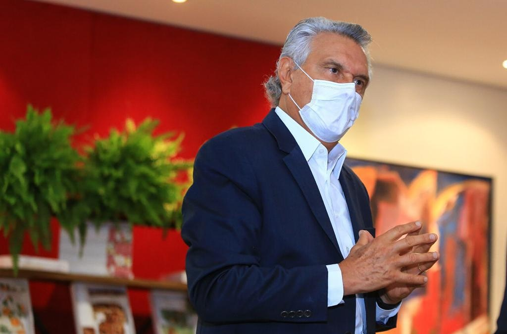 Vacinação contra Covid-19 do Ministério da Saúde deve começar entre 10 e 20 de fevereiro, diz Caiado