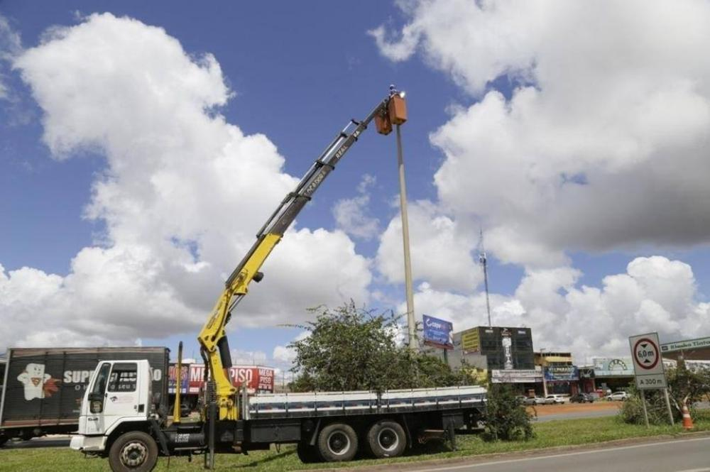 Instalação de lâmpadas de led garante mais segurança aos motoristas e pedestres que passam pela br-040