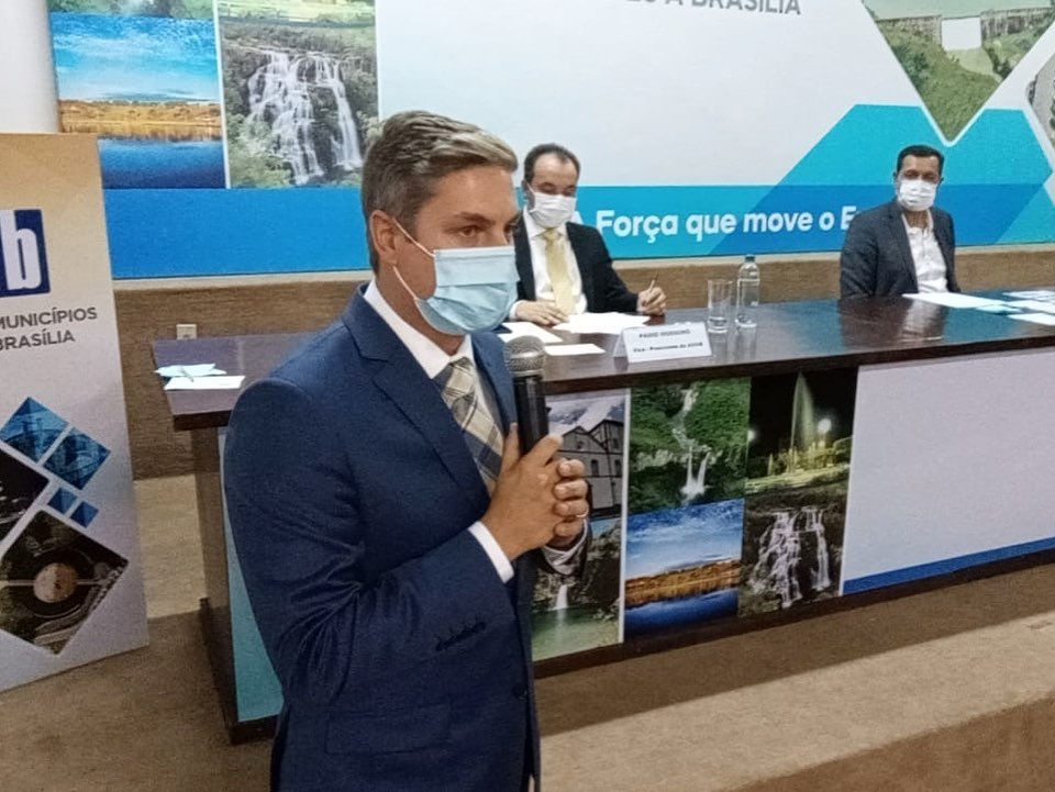 #Um novo tempo| prefeitura apoia proposta da Amab e medidas preventivas contra covid-19 devem ser tomadas em sintonia com o DF #Um novo tempo| prefeitura apoia proposta da Amab e medidas preventivas contra covid-19 devem ser tomadas em sintonia com o DF