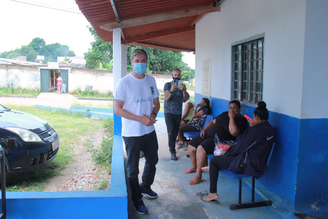 #Um novo tempo| Dr. Lucas conversa com servidores e usuários da ubs do bairro Santa Lúcia #Um novo tempo| Dr. Lucas conversa com servidores e usuários da ubs do bairro Santa Lúcia