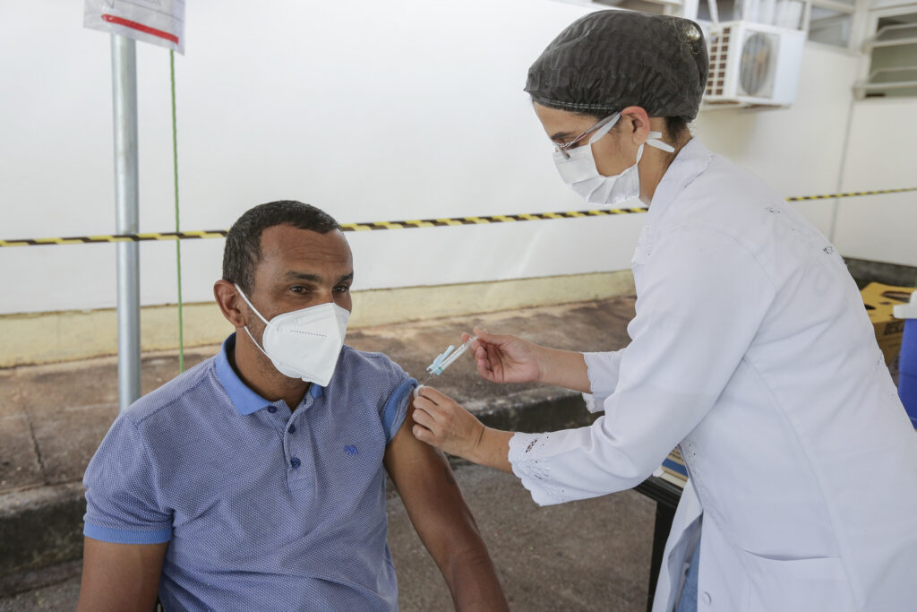 Mais de 236 mil pessoas já se vacinaram contra gripe Mais de 236 mil pessoas já se vacinaram contra gripe