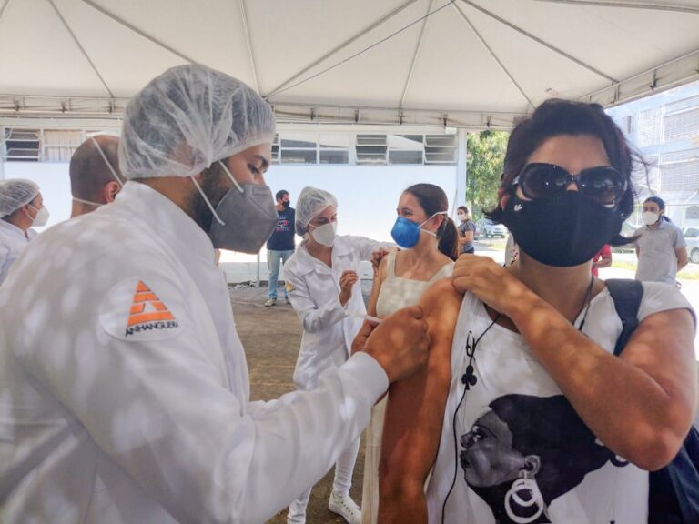 Com alta procura, 33 mil segundas doses são aplicadas nesta quarta (8)
