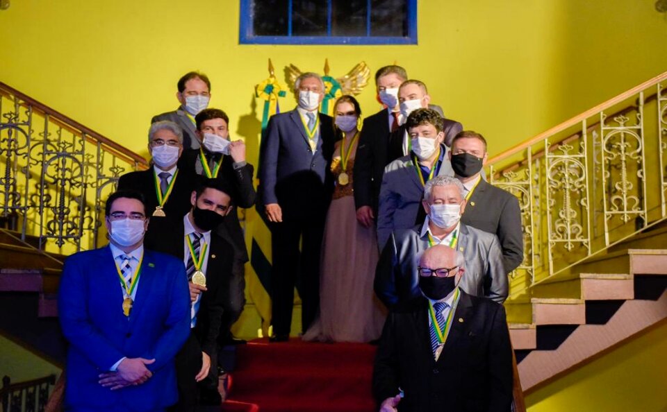 Em Pirenópolis, Caiado é condecorado com Ordem do Mérito Matutina Meyapontense