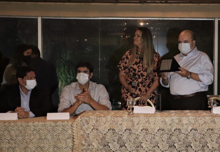 GDF e empresários juntos pelo desenvolvimento econômico GDF e empresários juntos pelo desenvolvimento econômico