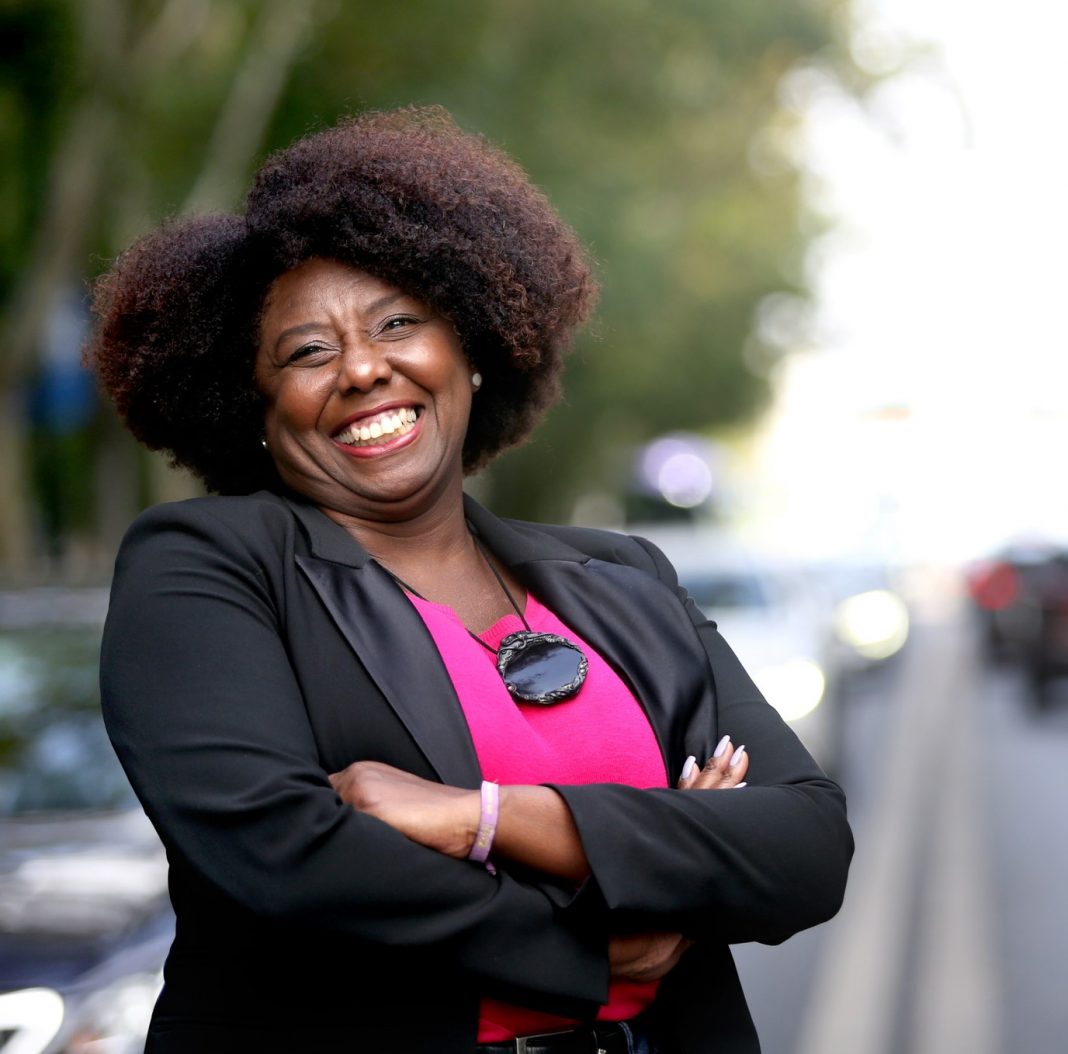 Antes de mudar as coisas ao seu redor, olhe para si mesmo