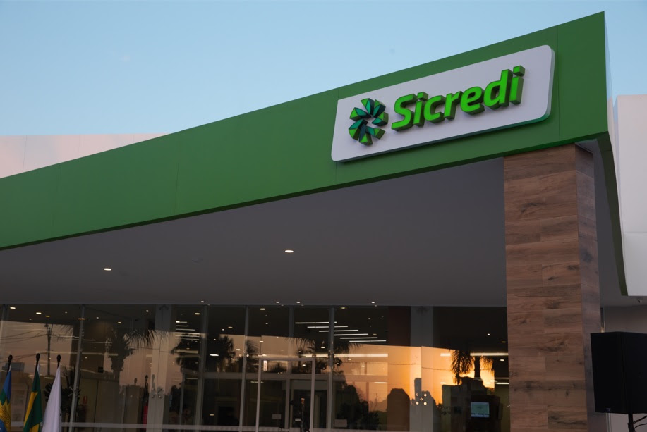 Sicredi firma parceria internacional para financiar empreendimentos femininos