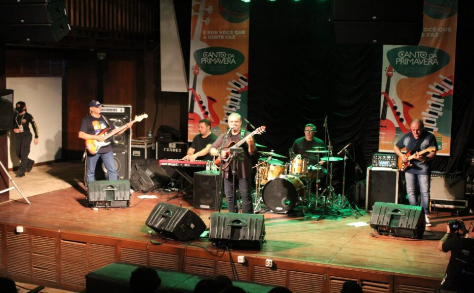 Aberto o 20º Canto da Primavera em Pirenópolis