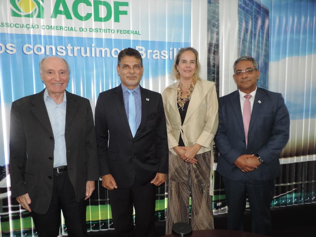 Novo secretário de Desenvolvimento Econômico do DF se reúne com ACDF