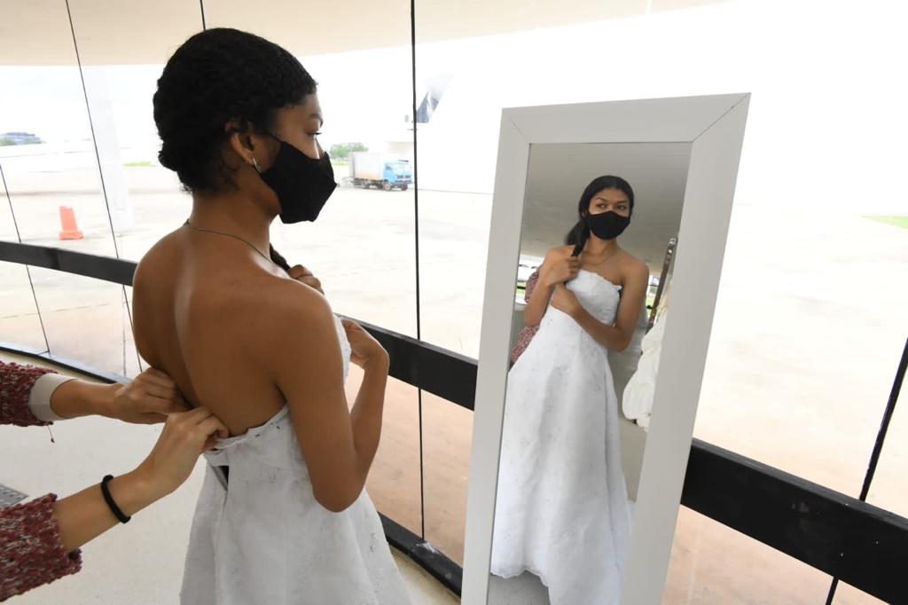 Prova dos trajes para o Casamento Comunitário da Sejus será nesta quinta e sexta-feira