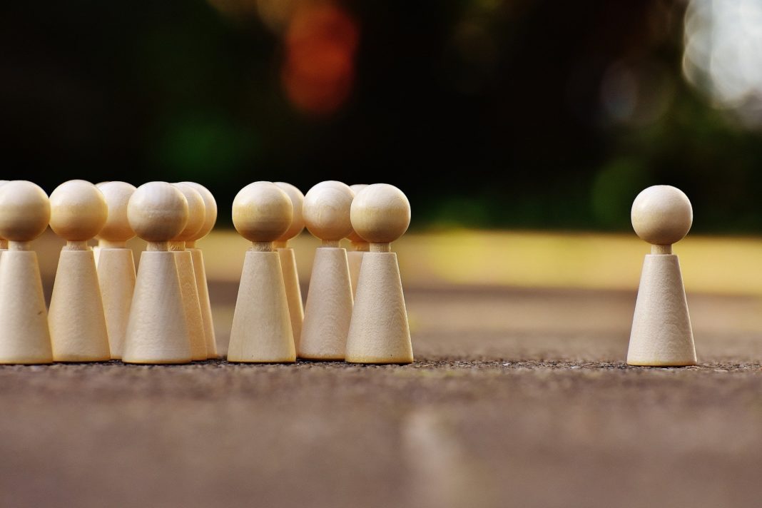 Entenda a diferença entre assédio moral e gestão por injúria