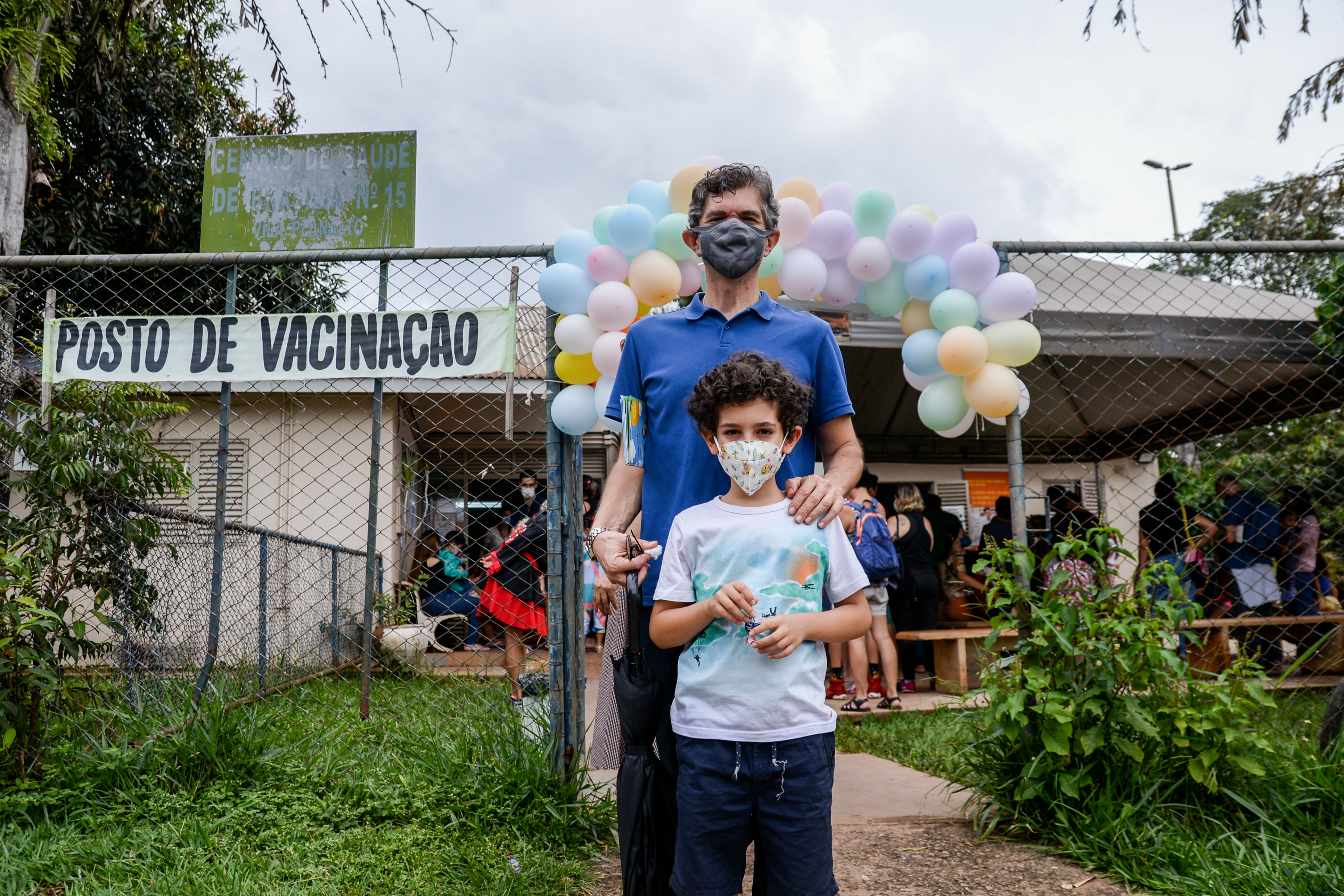 Mais de 600 crianças recebem vacina contra a covid na Vila Planalto Mais de 600 crianças recebem vacina contra a covid na Vila Planalto