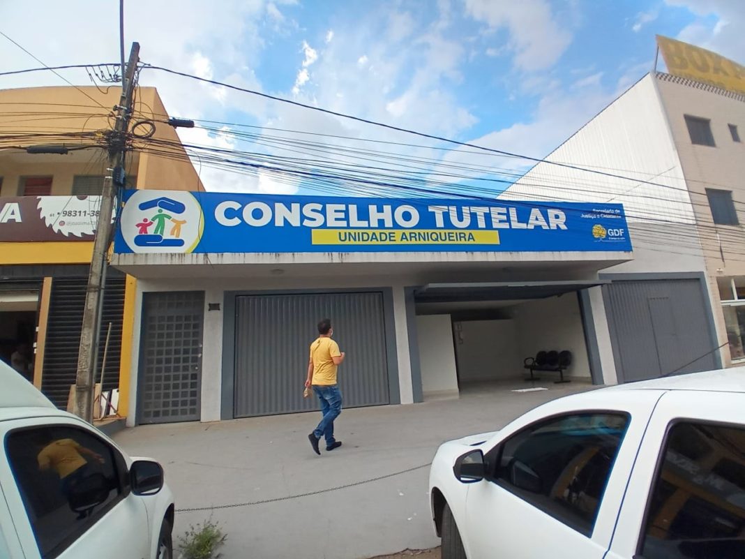 GDF nomeia conselheiros tutelares de Arniqueira e Sol Nascente GDF nomeia conselheiros tutelares de Arniqueira e Sol Nascente