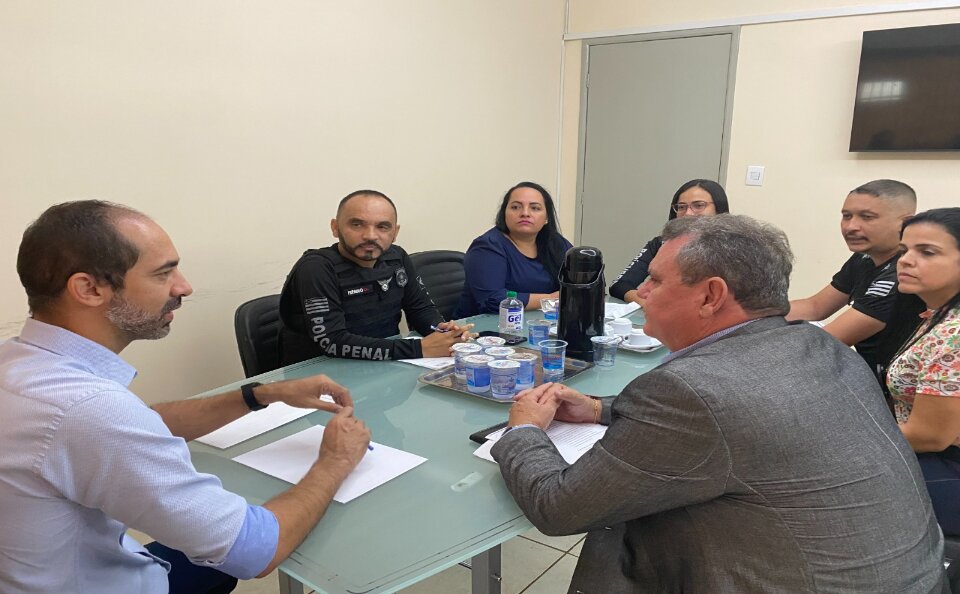 DGAP assina termo para até 150 vagas de trabalho para detentos, em Senador Canedo