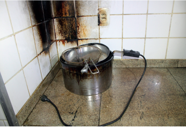 Cartilha do Corpo de Bombeiros dá dicas sobre cuidados com fritadeiras