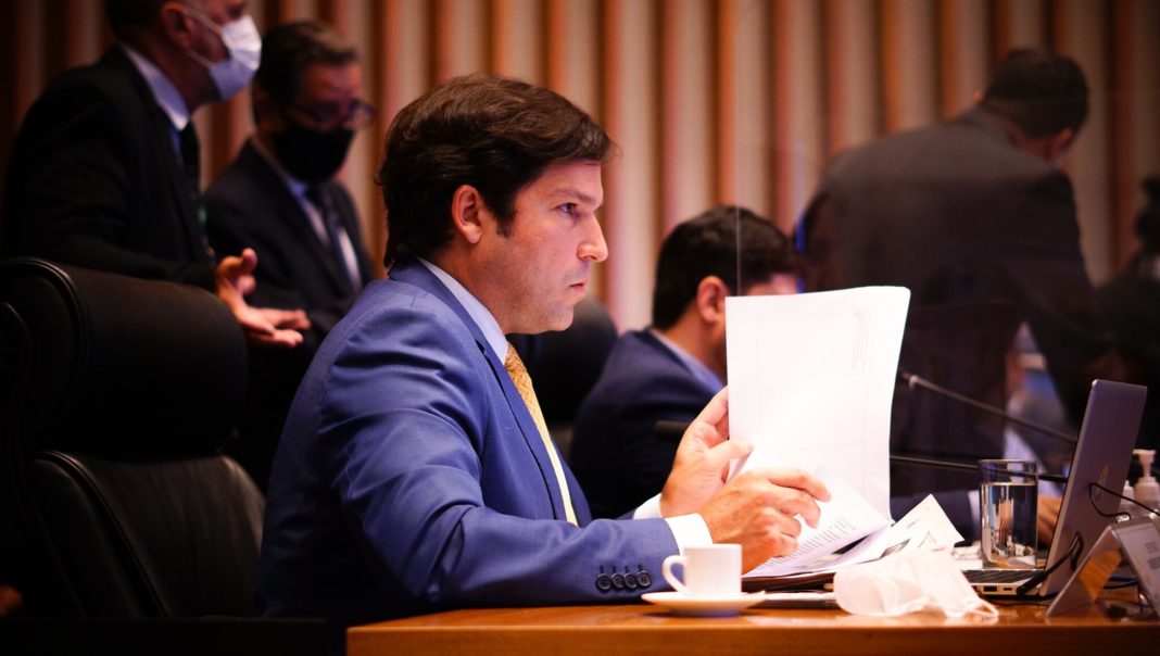 Robério Negreiros elogia andamento das obras do viaduto do Recanto das Emas Robério Negreiros elogia andamento das obras do viaduto do Recanto das Emas