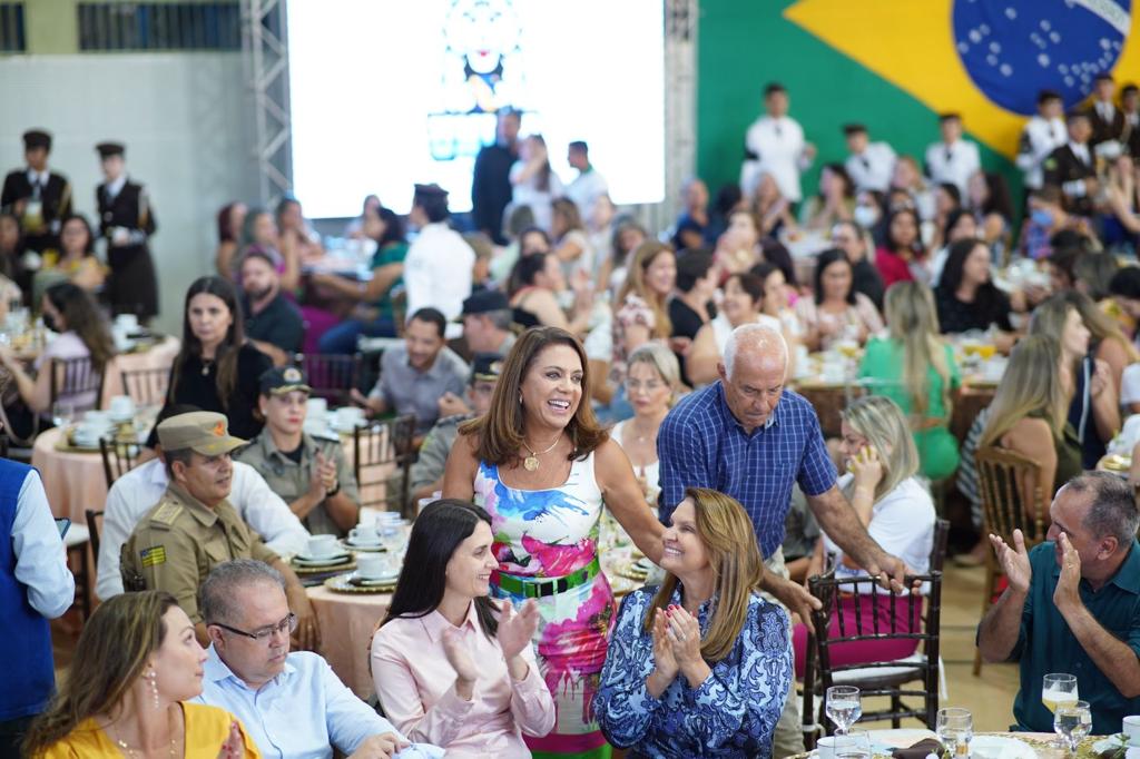 Gracinha Caiado abre 5ª edição do Mutirão Governo de Goiás, em Goiânia Gracinha Caiado abre 5ª edição do Mutirão Governo de Goiás, em Goiânia