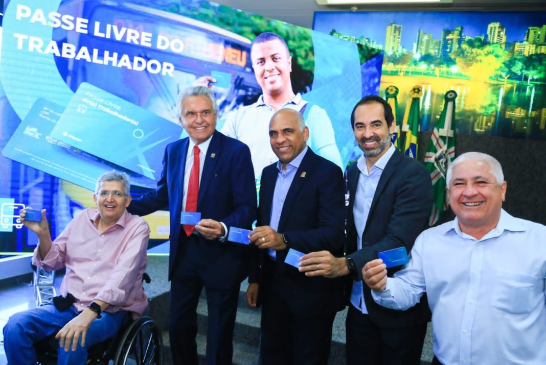 Caiado participa de lançamento do Passe Livre do Trabalhador Caiado participa de lançamento do Passe Livre do Trabalhador