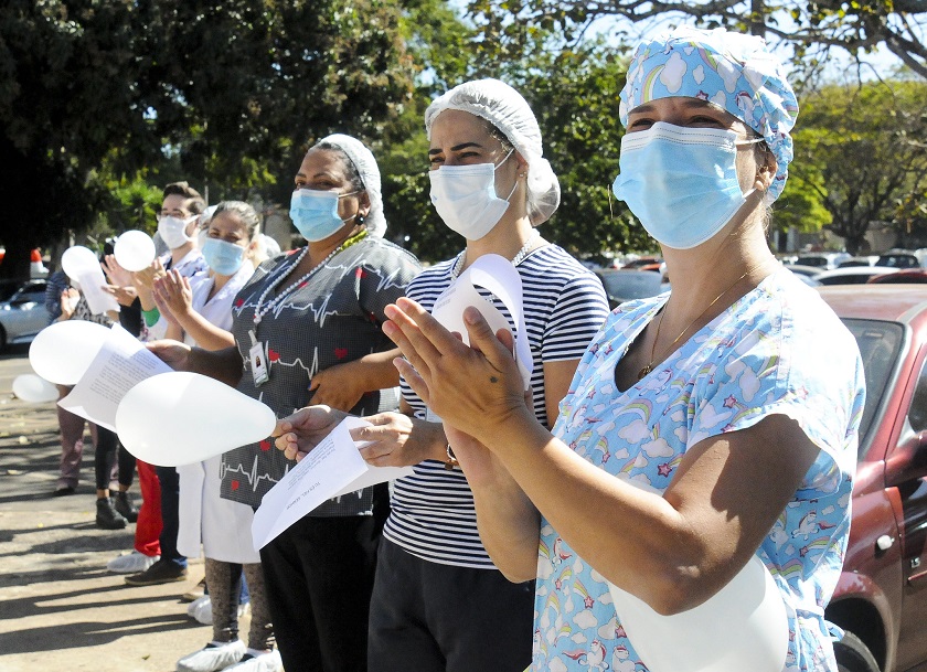 Quase 33 mil profissionais trabalham pela saúde da população brasiliense Quase 33 mil profissionais trabalham pela saúde da população brasiliense
