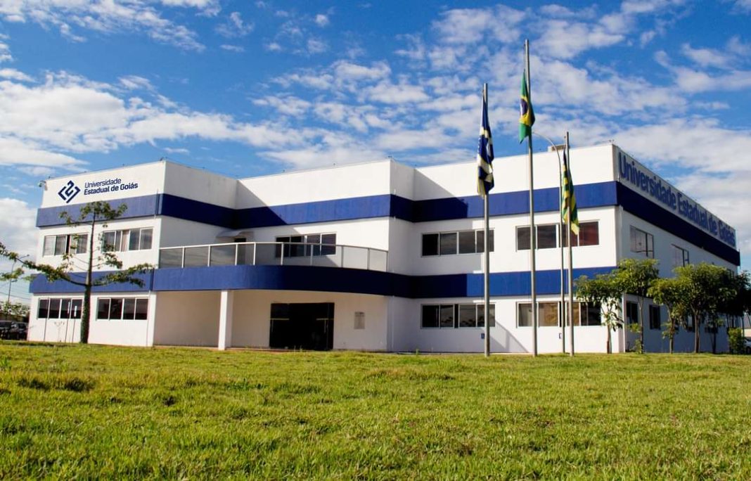 UEG terá concurso para 500 professores UEG terá concurso para 500 professores