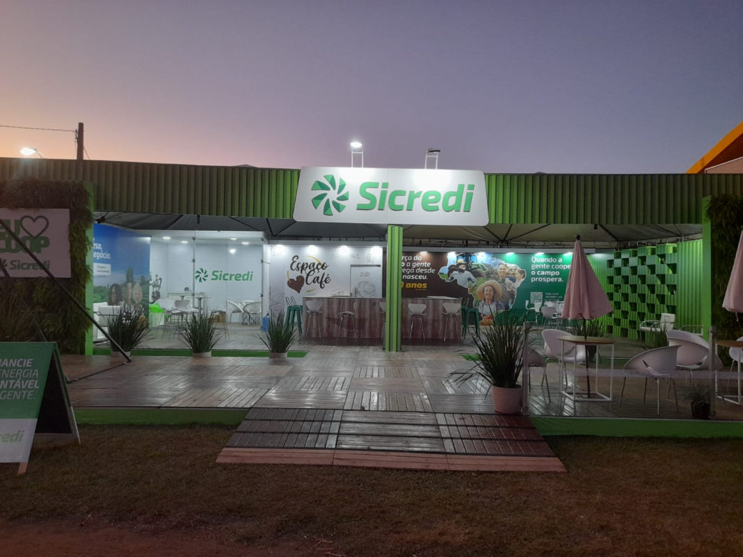 Sicredi participa da maior feira agropecuária do Planalto Central